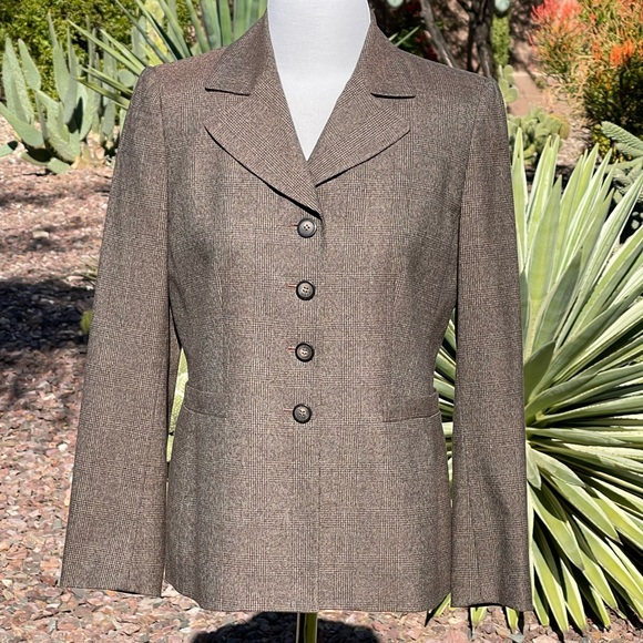 KASPER PANT SUIT - Picture 2 of 5